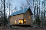 가족의 편안한 힐링을 위한 숲속 전원주택! 박공지붕과 원목을 활용한 목조 단독주택